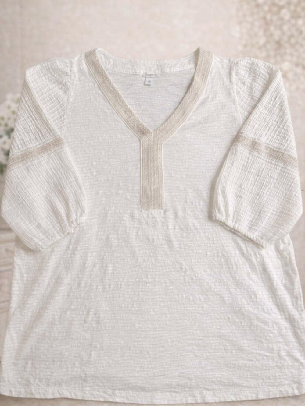 J Jill White Textured Top V‑Neck 100% Cotton Relaxed Fit Minimalist Capsule